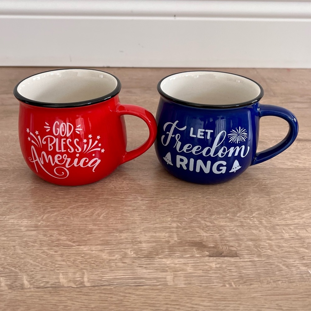 Set Of 2 NEW Mugs Cups Red “God Bless America” & Blue “Let Freedom Ring”